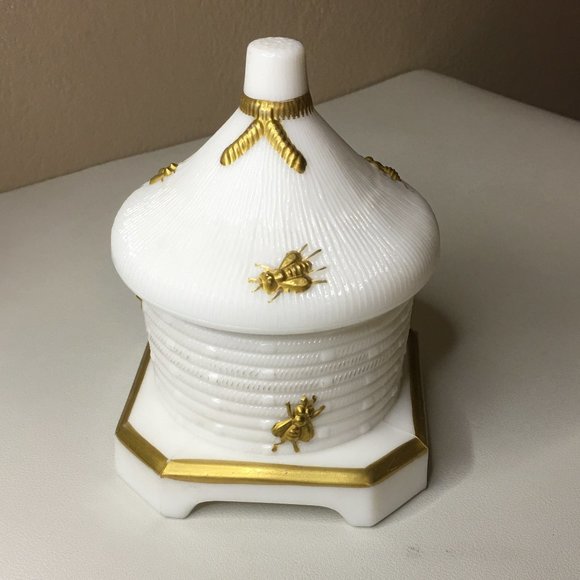 Imperial Glass Other - Vintage 1930/40s IMPERIAL MILK Glass Bee Hive Jar with Lid
